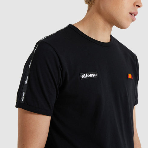 Ellesse short set for man מכנס אלס לגבר בצבע שחור